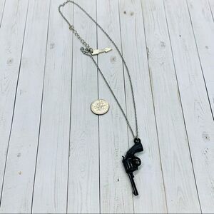 Girl Props Black Gun Necklace‎